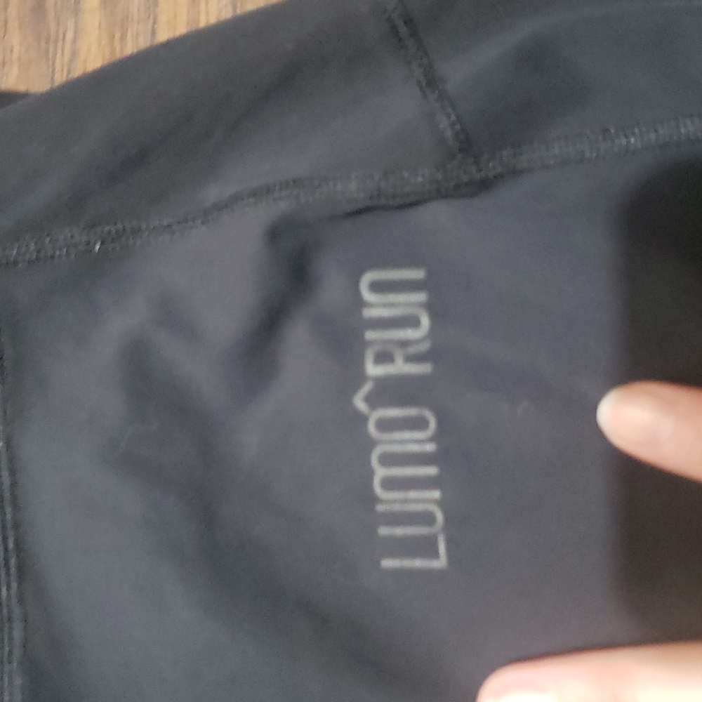 Lumo Run Leggings - Picture 6 of 11